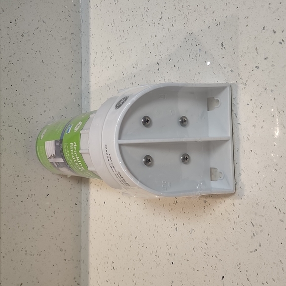 GE WATER FILTER - Picture 7 of 7